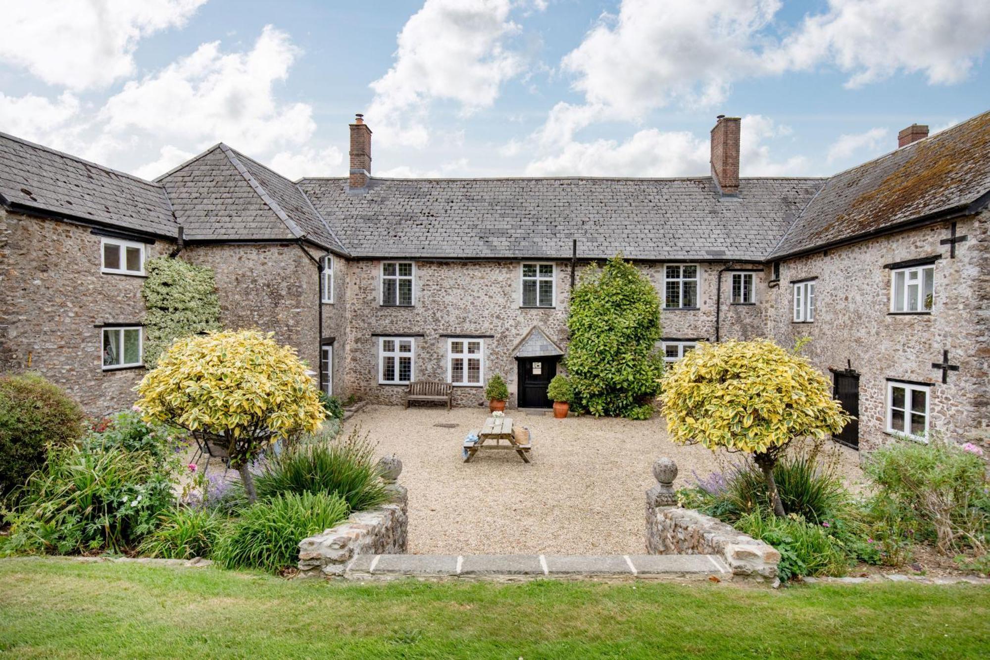 Sutton Barton Farmhouse Honiton Εξωτερικό φωτογραφία